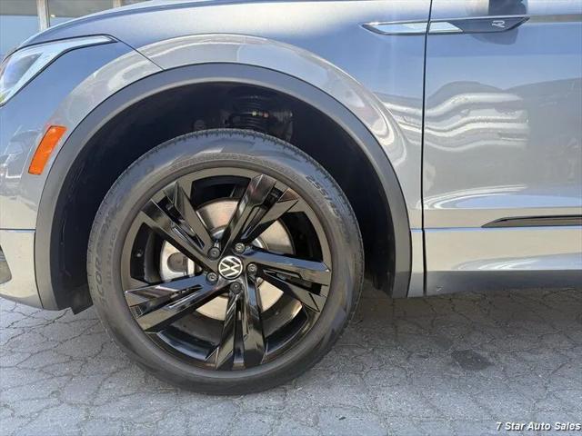 2023 Volkswagen Tiguan 2.0T SE R-Line Black