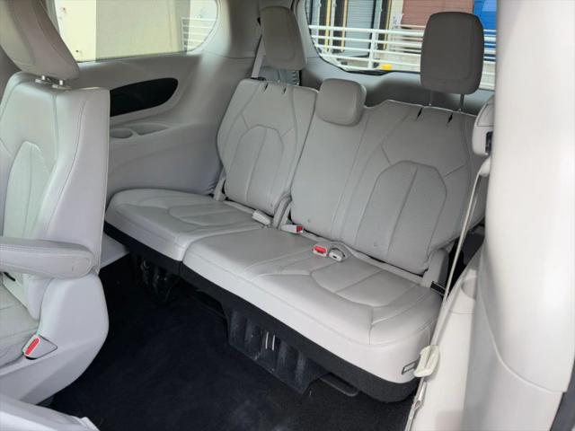 2018 Chrysler Pacifica Hybrid Touring L