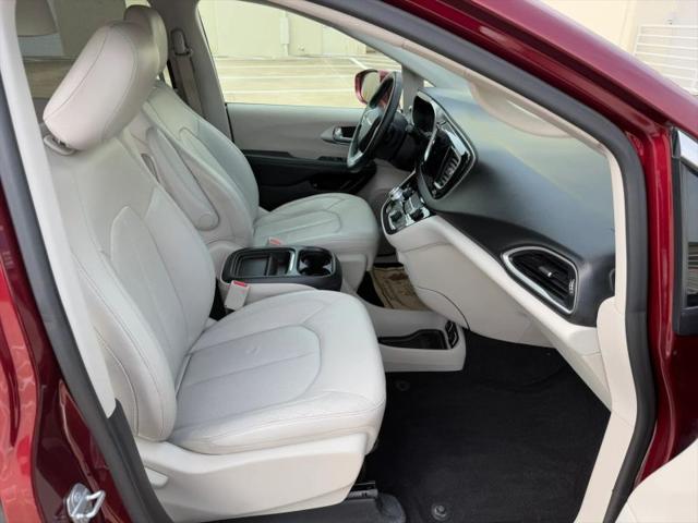 2018 Chrysler Pacifica Hybrid Touring L