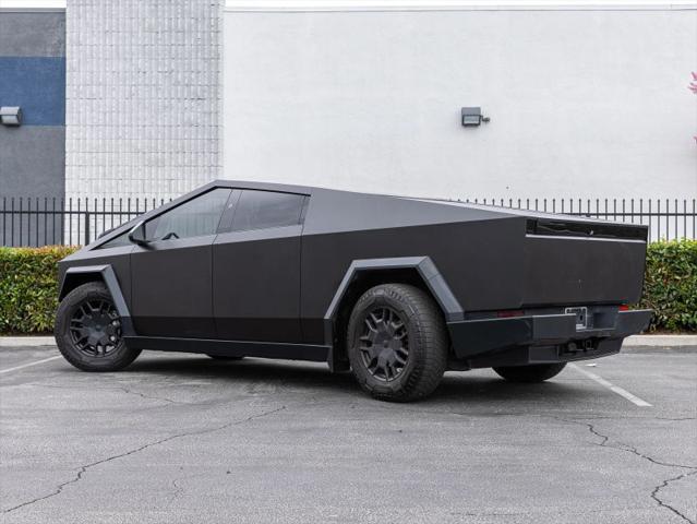 2024 Tesla Cybertruck Cyberbeast