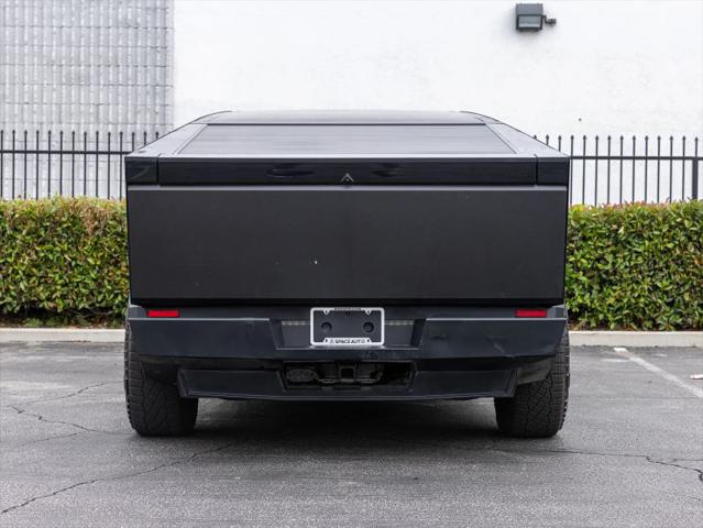 2024 Tesla Cybertruck Cyberbeast