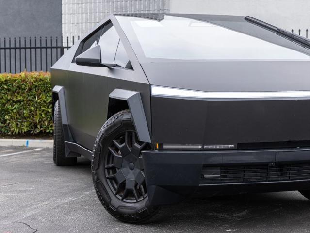 2024 Tesla Cybertruck Cyberbeast