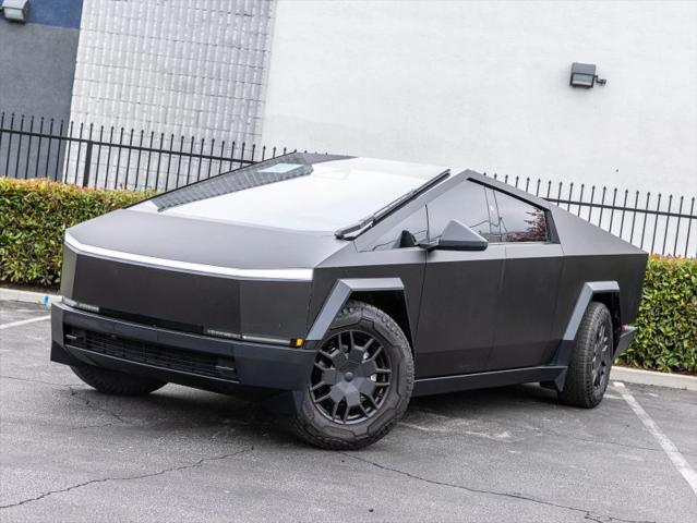2024 Tesla Cybertruck Cyberbeast