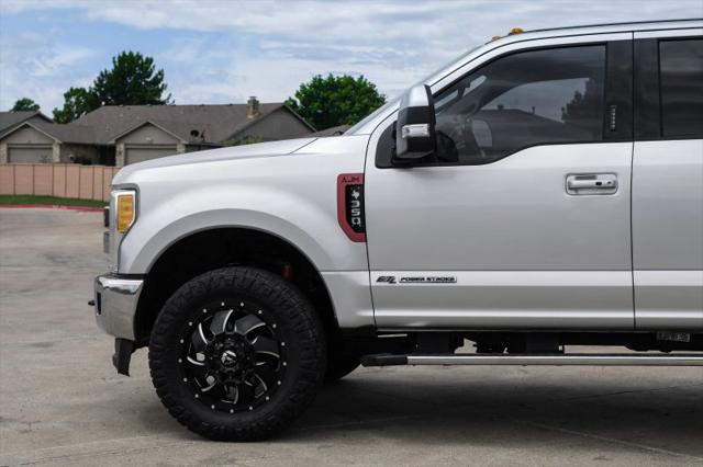 2017 Ford F-350 LARIAT