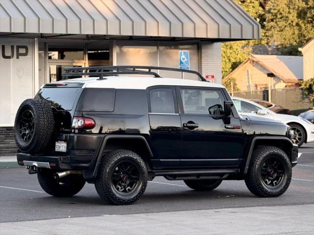 2012 Toyota FJ Cruiser Base