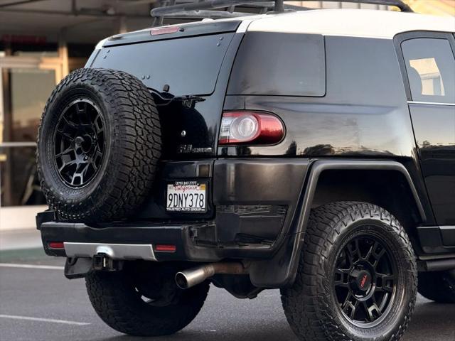 2012 Toyota FJ Cruiser Base
