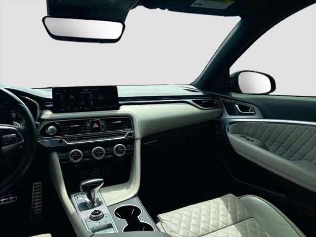 2023 Genesis G70 3.3T RWD