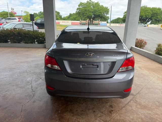 2016 Hyundai Accent SE