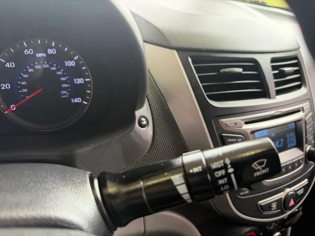 2016 Hyundai Accent SE