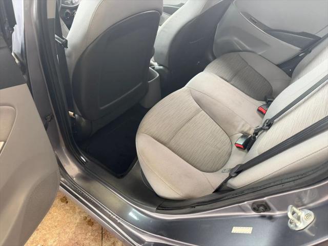 2016 Hyundai Accent SE