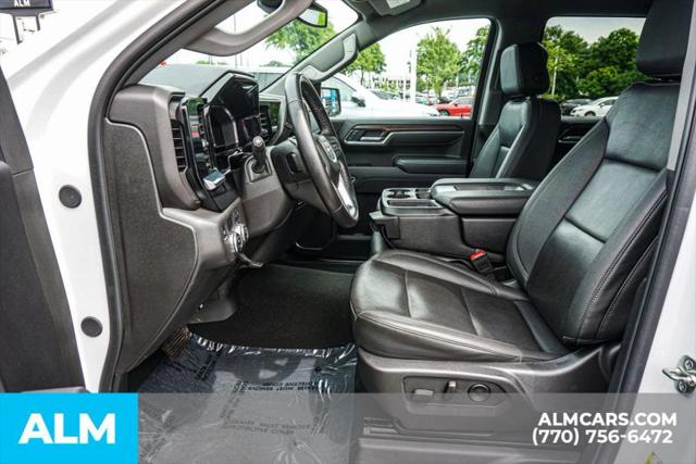 2025 GMC Sierra 1500 2WD Crew Cab Short Box SLT