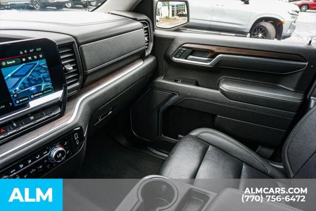 2025 GMC Sierra 1500 2WD Crew Cab Short Box SLT