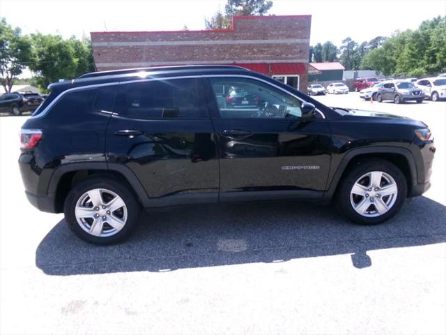 2022 Jeep Compass Latitude FWD