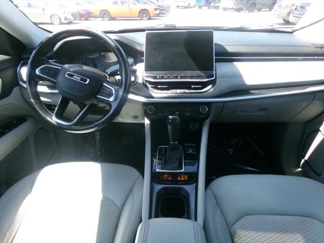 2022 Jeep Compass Latitude FWD