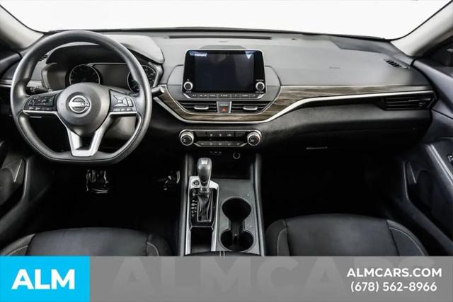 2025 Nissan Altima SV FWD