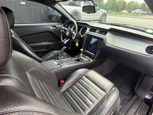 2011 Ford Mustang V6