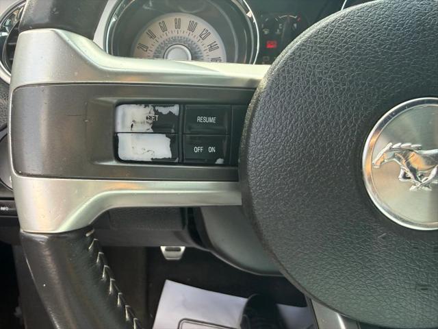 2011 Ford Mustang V6