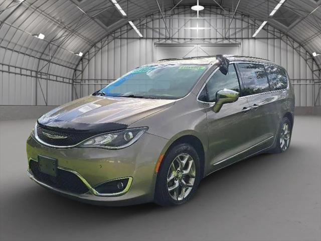 2018 Chrysler Pacifica Limited for sale in Oshkosh, WI