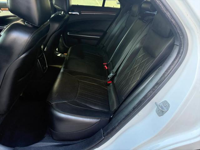 2017 Chrysler 300 Platinum