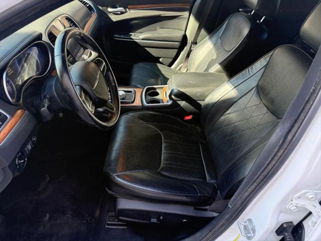 2017 Chrysler 300 Platinum