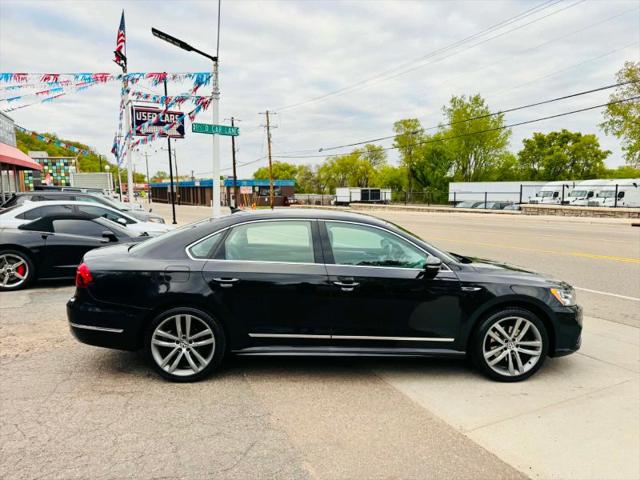 2017 Volkswagen Passat 1.8T R-Line