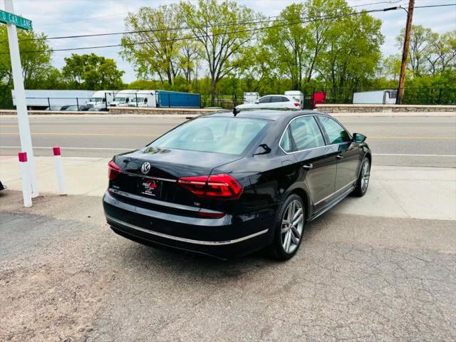 2017 Volkswagen Passat 1.8T R-Line