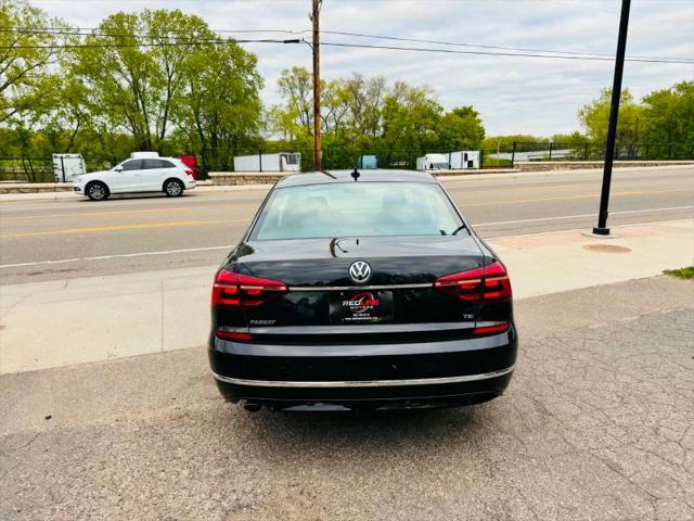 2017 Volkswagen Passat 1.8T R-Line