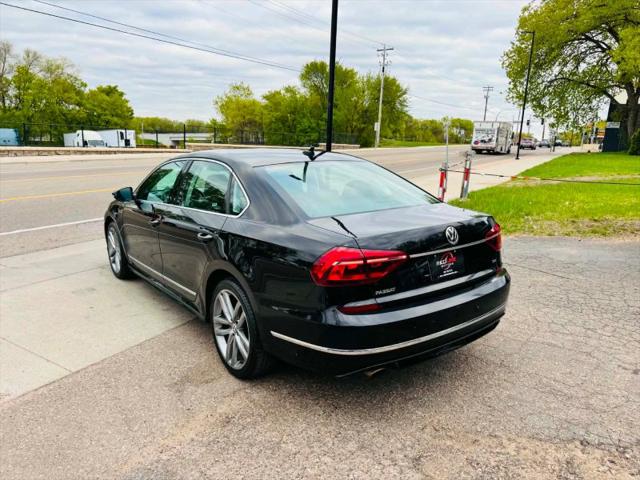 2017 Volkswagen Passat 1.8T R-Line