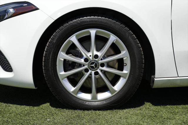 2021 Mercedes-Benz A 220 A 220