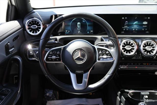 2021 Mercedes-Benz A 220 A 220