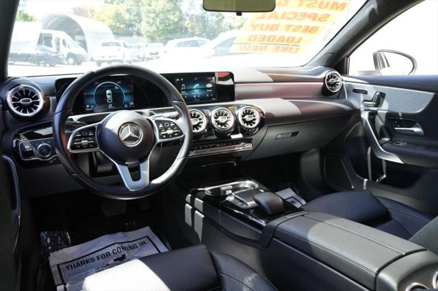 2021 Mercedes-Benz A 220 A 220