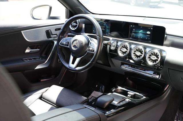 2021 Mercedes-Benz A 220 A 220