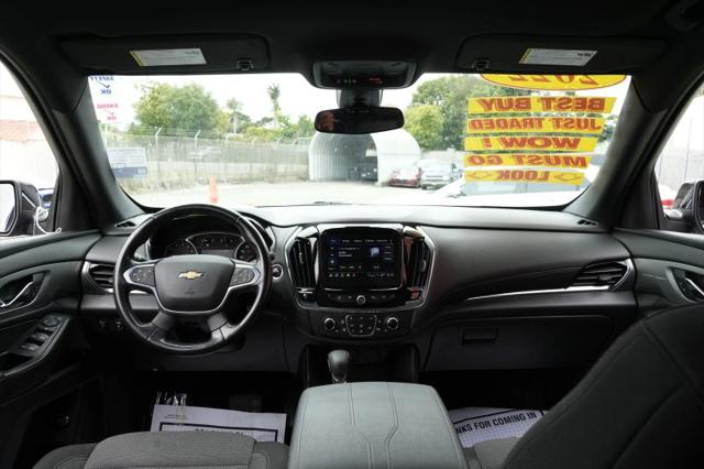 2022 Chevrolet Traverse AWD LT Cloth