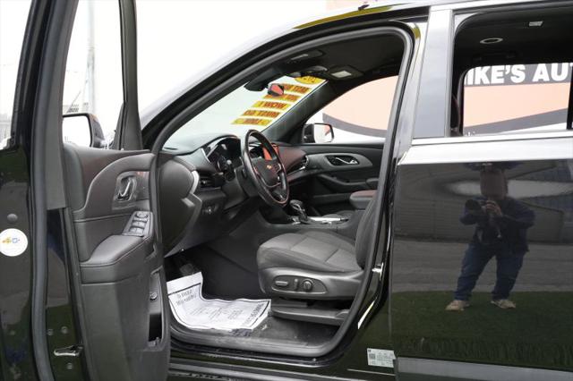 2022 Chevrolet Traverse AWD LT Cloth