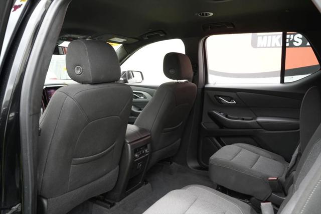 2022 Chevrolet Traverse AWD LT Cloth