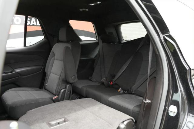 2022 Chevrolet Traverse AWD LT Cloth