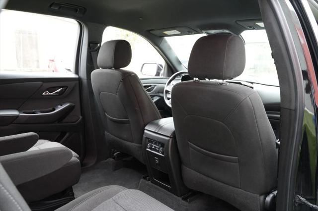 2022 Chevrolet Traverse AWD LT Cloth