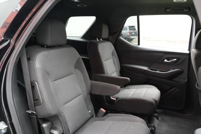 2022 Chevrolet Traverse AWD LT Cloth