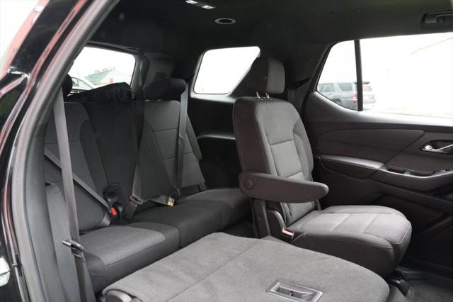 2022 Chevrolet Traverse AWD LT Cloth