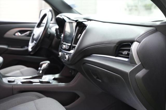 2022 Chevrolet Traverse AWD LT Cloth