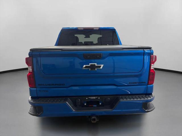2022 Chevrolet Silverado 1500 4WD Crew Cab Short Bed Custom