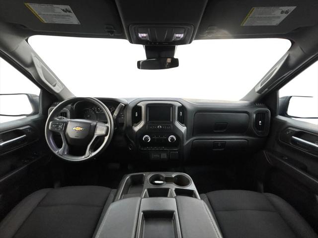 2022 Chevrolet Silverado 1500 4WD Crew Cab Short Bed Custom