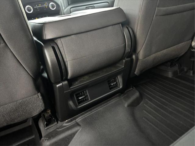 2022 Chevrolet Silverado 1500 4WD Crew Cab Short Bed Custom