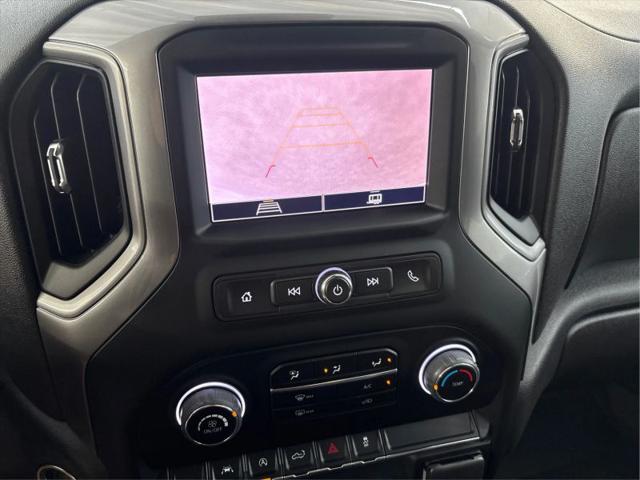 2022 Chevrolet Silverado 1500 4WD Crew Cab Short Bed Custom