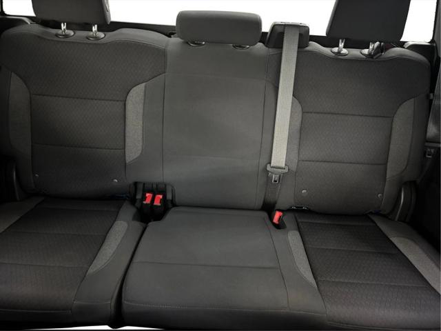 2022 Chevrolet Silverado 1500 4WD Crew Cab Short Bed Custom