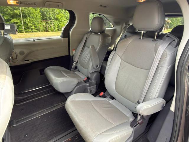 2021 Toyota Sienna Limited