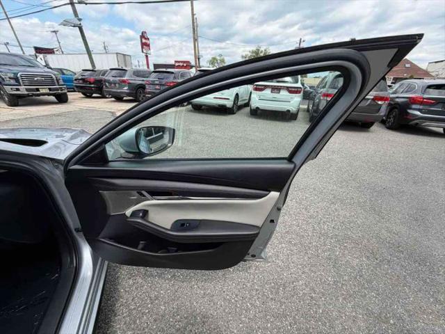 2019 Mazda Mazda3 Preferred Package