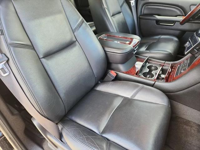 2013 Cadillac Escalade EXT Luxury