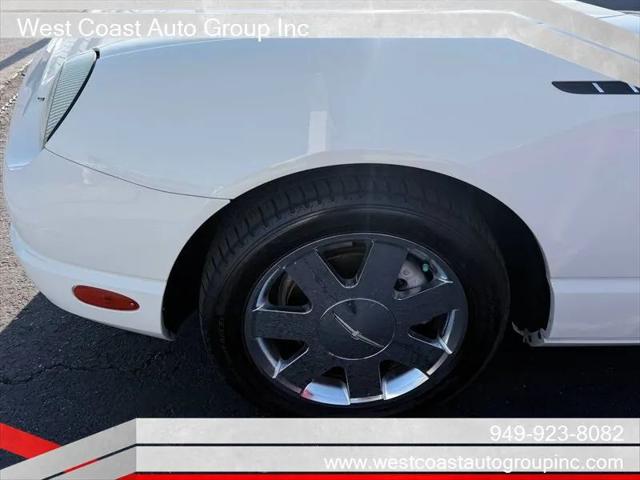 2002 Ford Thunderbird Base