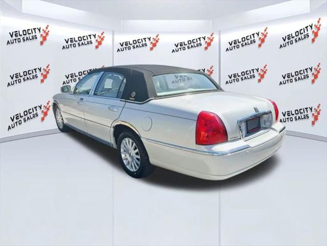 2004 Lincoln Town Car Ultimate